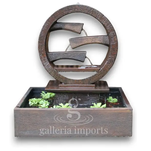 Wagon Wheel Fountain - Medium